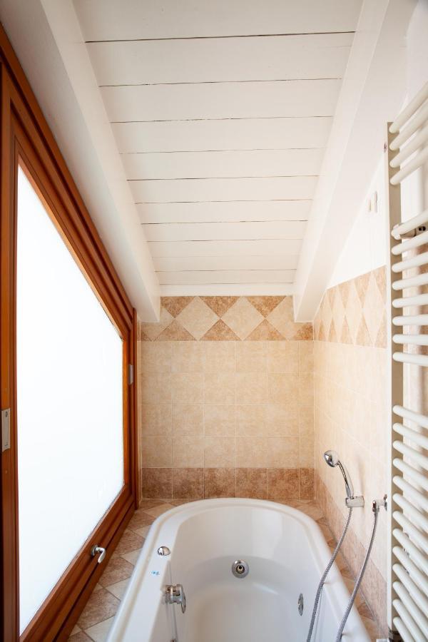 Sunshine Raggio Di Sole Apartment Milan Luaran gambar